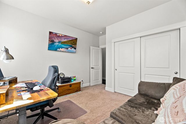 3335 Arrowroot Street SE, Lacey, WA 98513