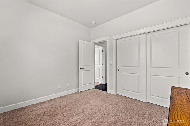 3335 Arrowroot Street SE, Lacey, WA 98513