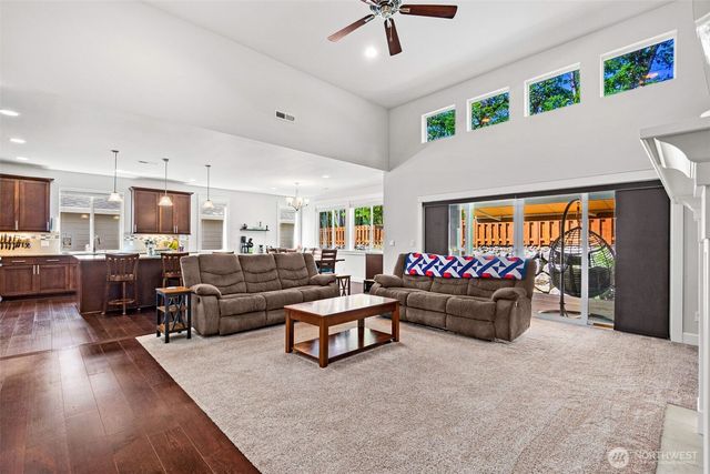 3335 Arrowroot Street SE, Lacey, WA 98513