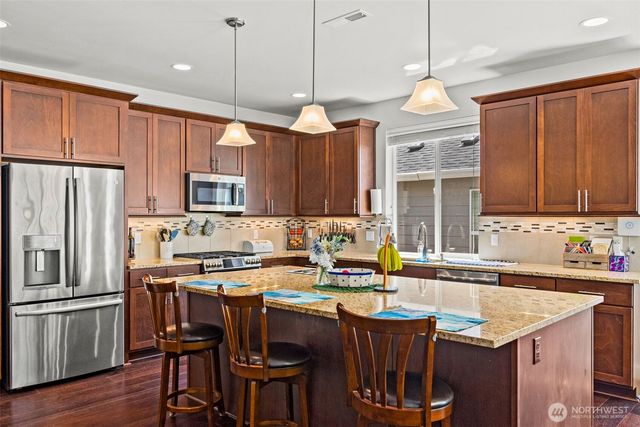 3335 Arrowroot Street SE, Lacey, WA 98513