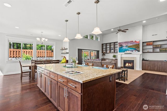 3335 Arrowroot Street SE, Lacey, WA 98513