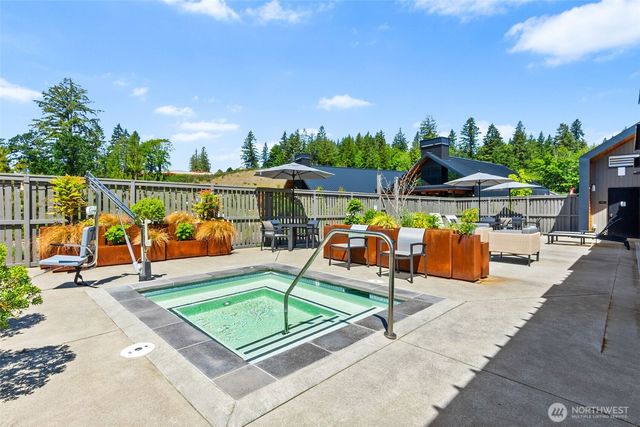 3335 Arrowroot Street SE, Lacey, WA 98513
