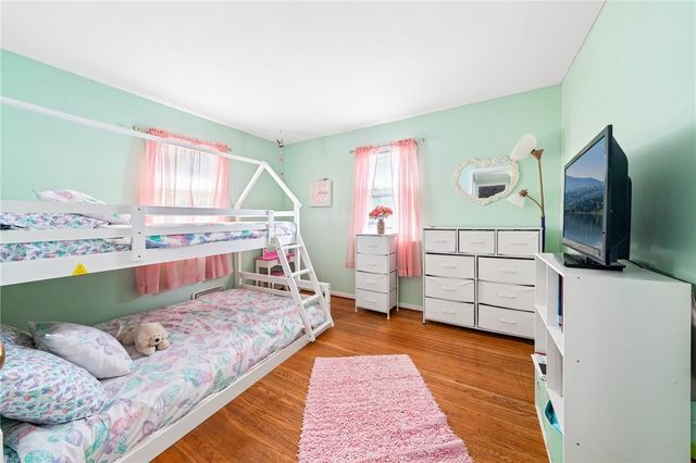 181 Leonard Rd, Greece, NY 14616