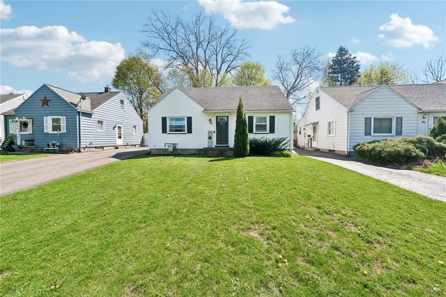 181 Leonard Rd, Greece, NY 14616