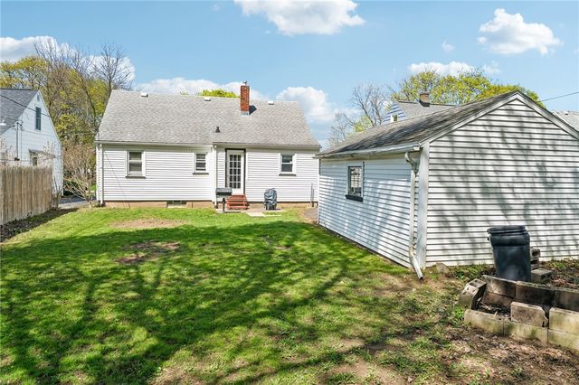 181 Leonard Rd, Greece, NY 14616