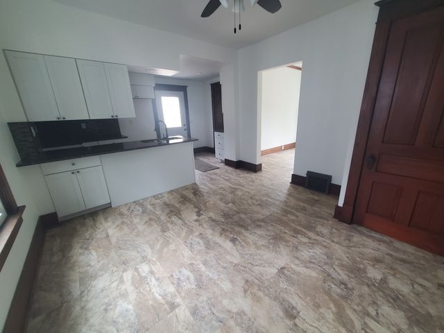 712 3rd st A, Moline, IL 61265