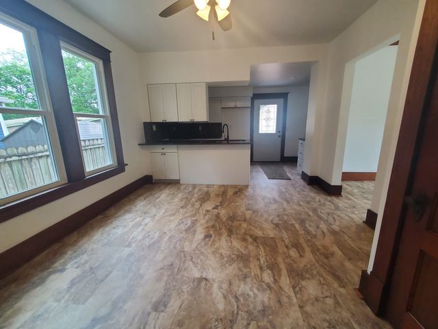 712 3rd st A, Moline, IL 61265