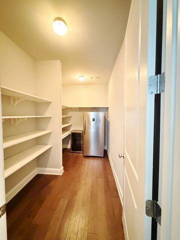 408 TENDER OAKS LN N, Collierville, TN 38017