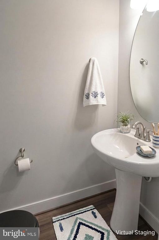 Image 17 of property listing at 12854 CLOVERLEAF CENTER DR #165 E, Germantown, MD 20874