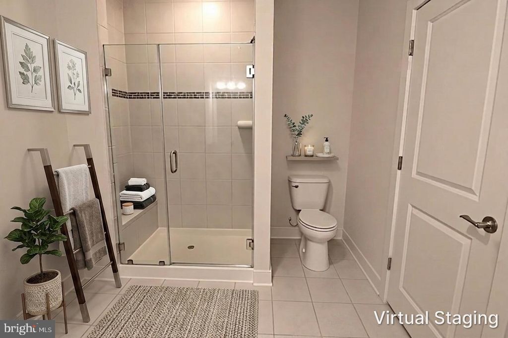 Image 45 of property listing at 12854 CLOVERLEAF CENTER DR #165 E, Germantown, MD 20874