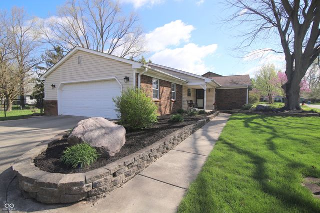 104 Apple Tree Court, Fishers, IN 46038