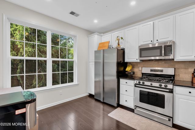 620 Saint Andrews Place, Manalapan, NJ 07726