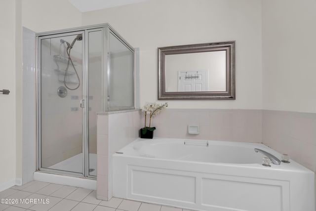 620 Saint Andrews Place, Manalapan, NJ 07726