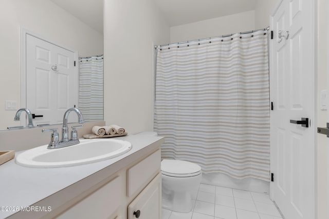 620 Saint Andrews Place, Manalapan, NJ 07726