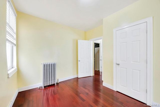 95-26 86th St, Ozone Park, NY 11416