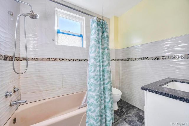 95-26 86th St, Ozone Park, NY 11416