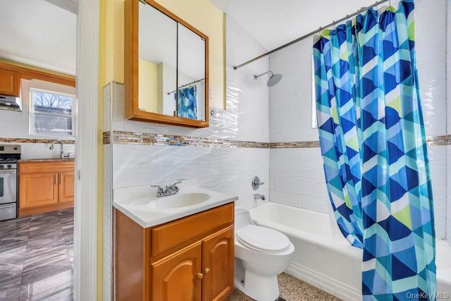 95-26 86th St, Ozone Park, NY 11416