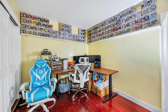 95-26 86th St, Ozone Park, NY 11416