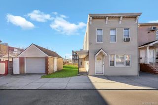 95-26 86th St, Ozone Park, NY 11416