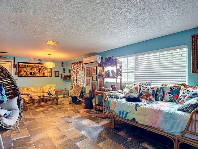 5433 FRONT DRIVE, Holiday, FL 34690