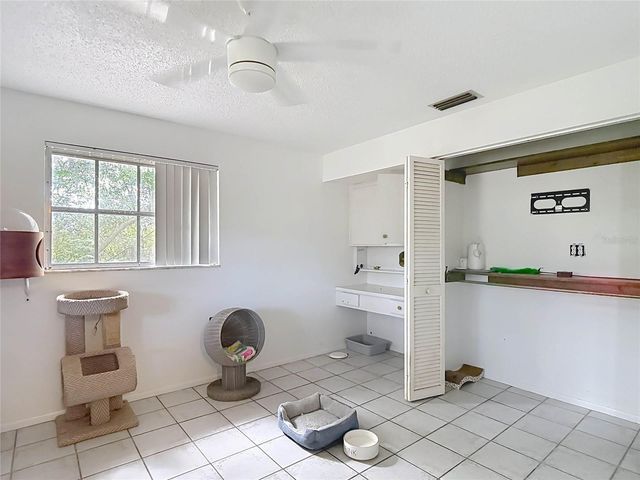 5433 FRONT DRIVE, Holiday, FL 34690