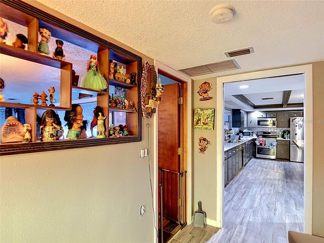 5433 FRONT DRIVE, Holiday, FL 34690