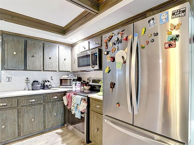 5433 FRONT DRIVE, Holiday, FL 34690