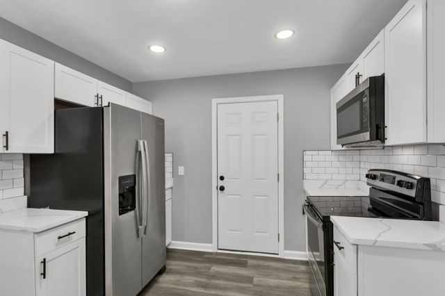 1806 Greerson Dr, Murfreesboro, TN 37130