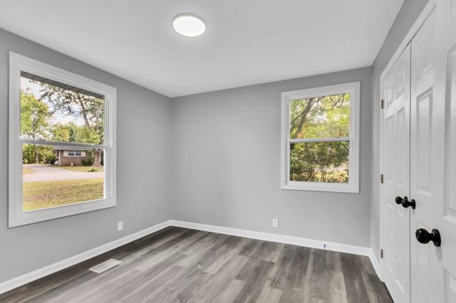 1806 Greerson Dr, Murfreesboro, TN 37130