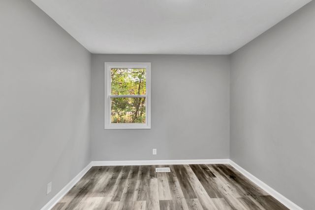 1806 Greerson Dr, Murfreesboro, TN 37130