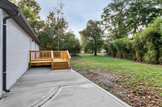 1806 Greerson Dr, Murfreesboro, TN 37130