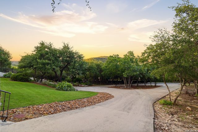 18875 Shadow Canyon, Helotes, TX 78023