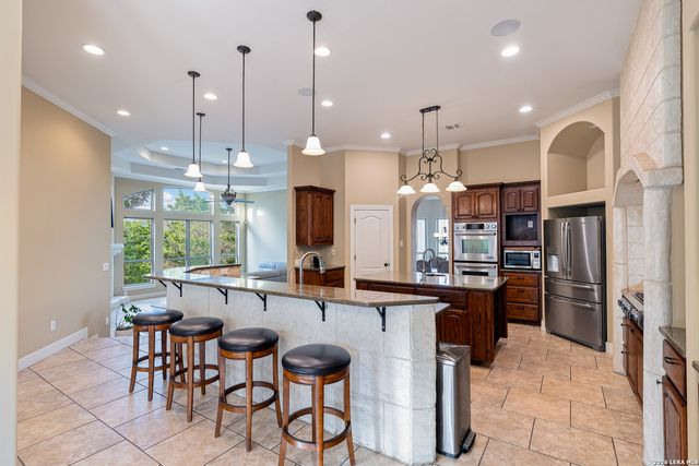 18875 Shadow Canyon, Helotes, TX 78023
