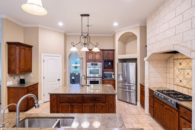 18875 Shadow Canyon, Helotes, TX 78023