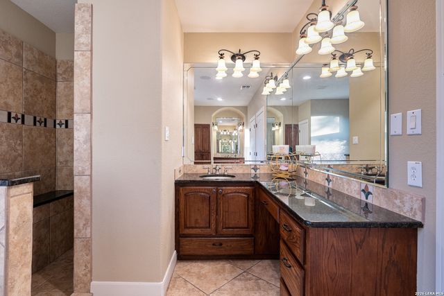 18875 Shadow Canyon, Helotes, TX 78023