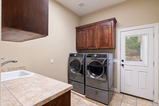 18875 Shadow Canyon, Helotes, TX 78023