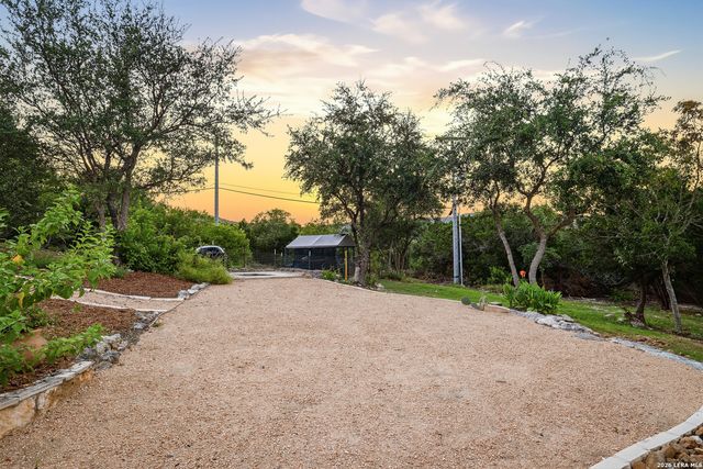 18875 Shadow Canyon, Helotes, TX 78023