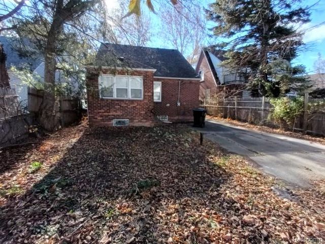 15503 EDMORE Drive, Detroit, MI 48205