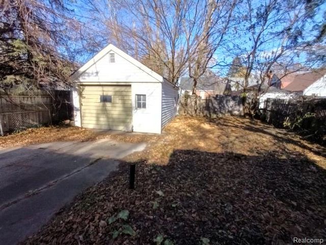 15503 EDMORE Drive, Detroit, MI 48205