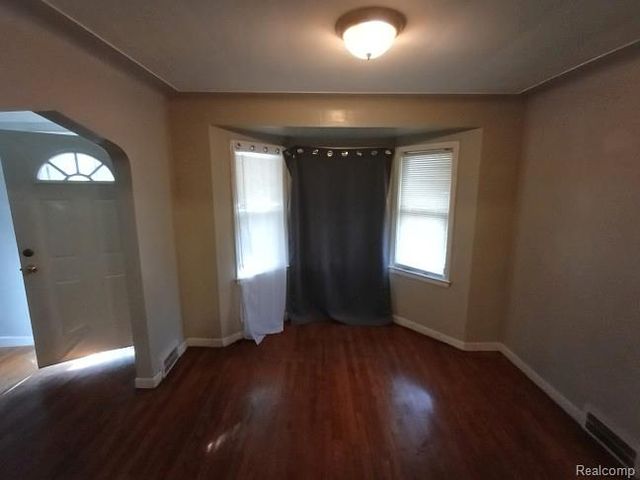 15503 EDMORE Drive, Detroit, MI 48205