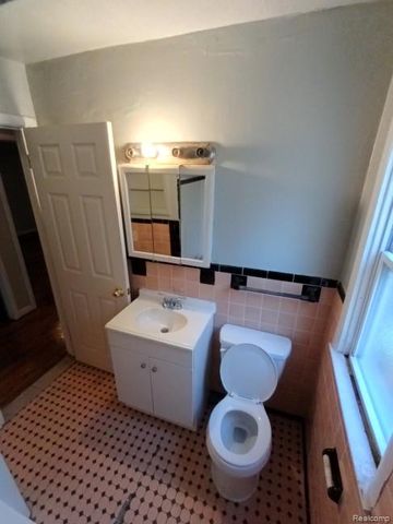 15503 EDMORE Drive, Detroit, MI 48205