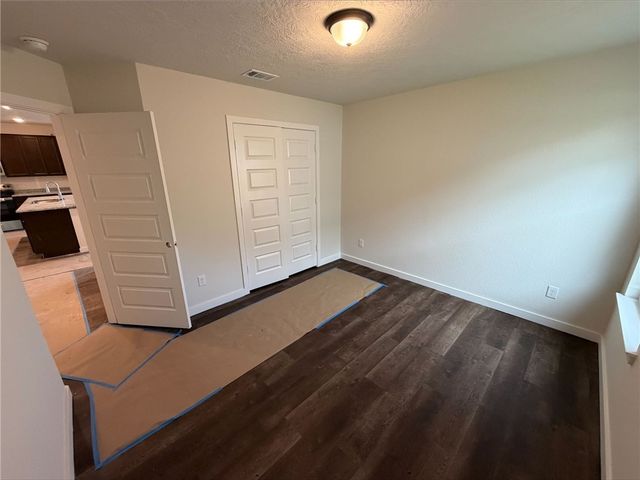 317 Harvest Lake Drive, Snook, TX 77878