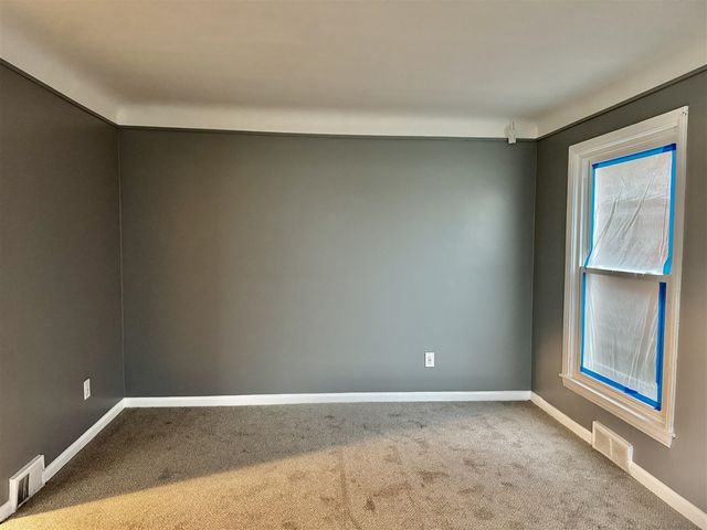 11566 Sanford Avenue, Detroit, MI 48205