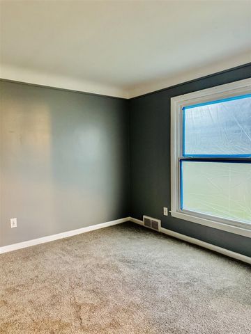 11566 Sanford Avenue, Detroit, MI 48205