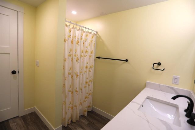 4222 School Road, Madison, WI 53704