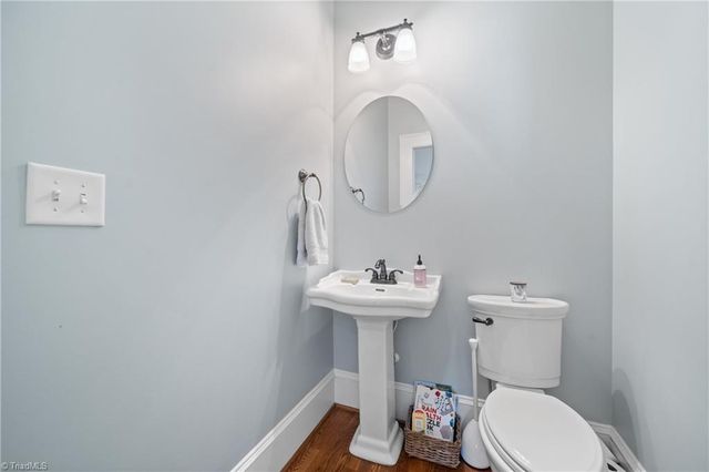451 S Hawthorne Road, Winston-salem, NC 27103