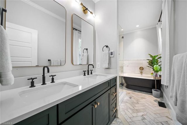 451 S Hawthorne Road, Winston-salem, NC 27103