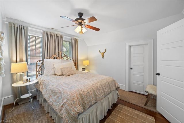 451 S Hawthorne Road, Winston-salem, NC 27103