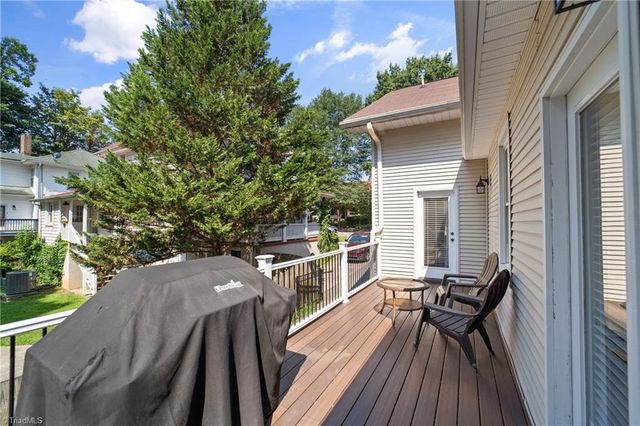 451 S Hawthorne Road, Winston-salem, NC 27103