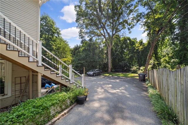 451 S Hawthorne Road, Winston-salem, NC 27103
